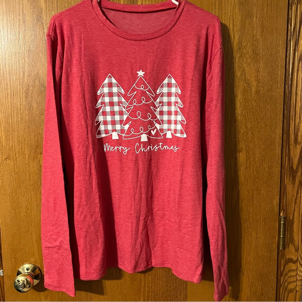 Merry Christmas long sleeve T shirt large red NWOT large